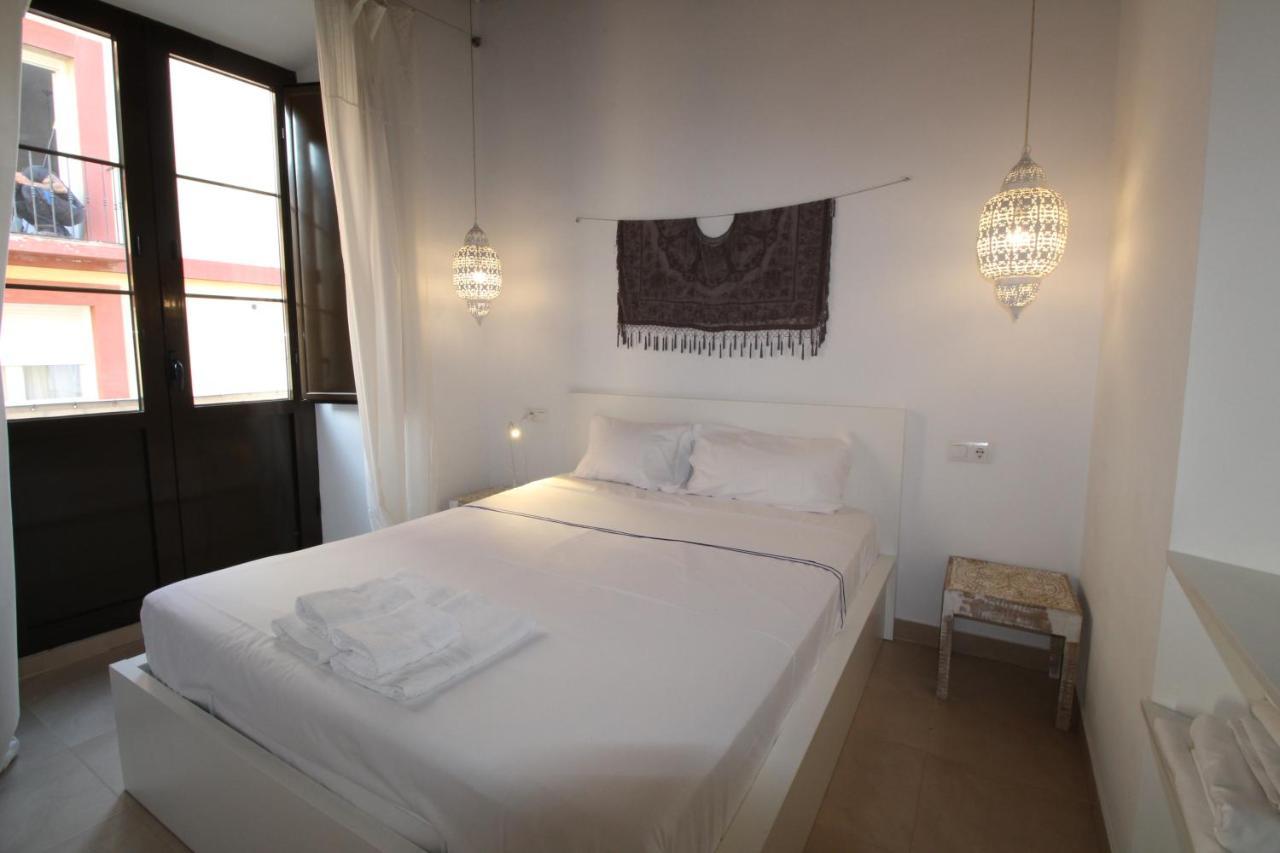Del Parque Flats Alvarez Suite Malaga Exterior photo