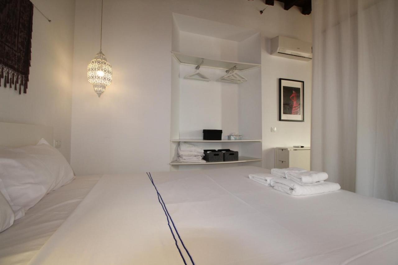 Del Parque Flats Alvarez Suite Malaga Exterior photo