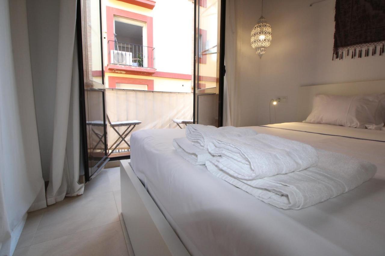 Del Parque Flats Alvarez Suite Malaga Exterior photo