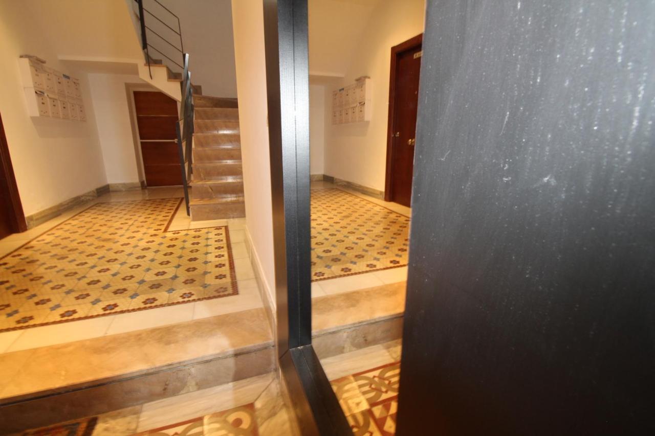 Del Parque Flats Alvarez Suite Malaga Exterior photo
